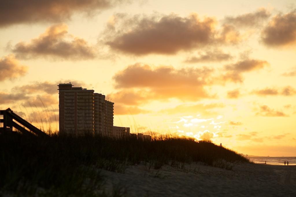 ホテル ウィンダム ウェストウィンズ Atlantic Beach エクステリア 写真